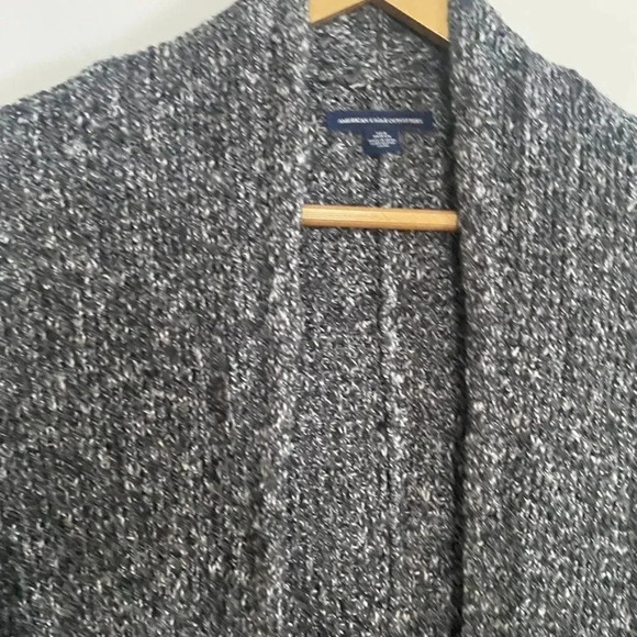 American Eagle Cardigan - Picture 9 of 12